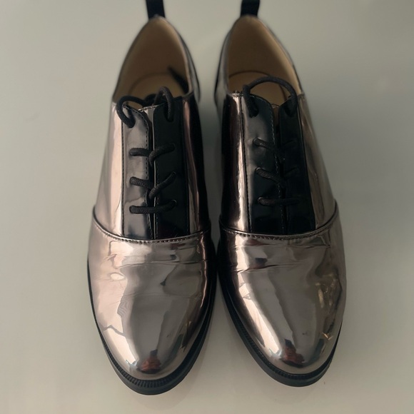 Nine West Oxford Metallic Shoes - Picture 5 of 8